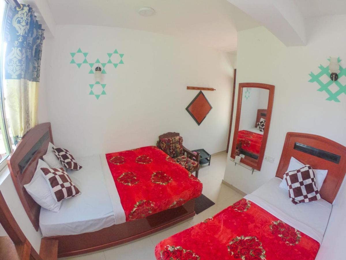 Siumi Rest Hotel Nallathanniya Exterior photo