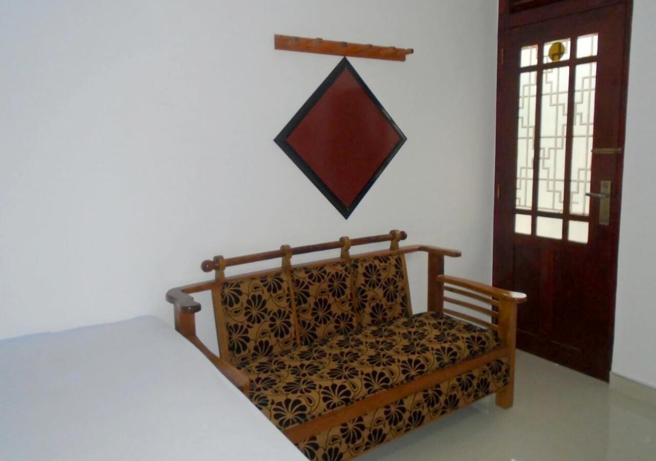 Siumi Rest Hotel Nallathanniya Exterior photo